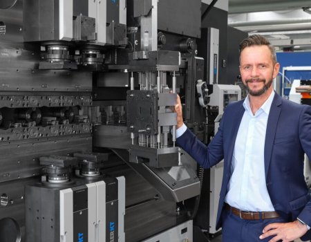 “生命線”的提速：AMF英世齊零點(diǎn)定位系統(tǒng)革新母線排生產(chǎn)??